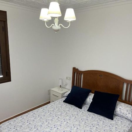 דירות Agradable Casa Familiar En Pliego. מראה חיצוני תמונה