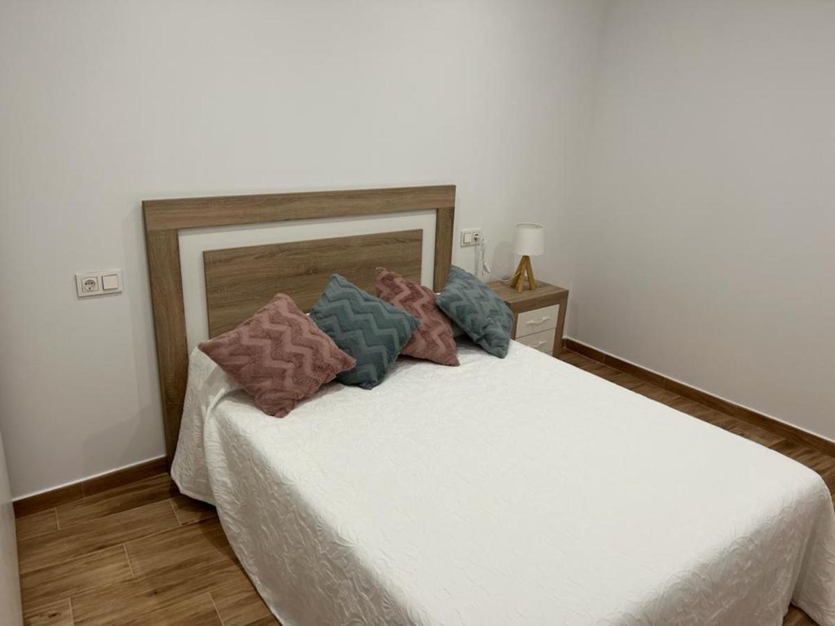 דירות Agradable Casa Familiar En Pliego. מראה חיצוני תמונה